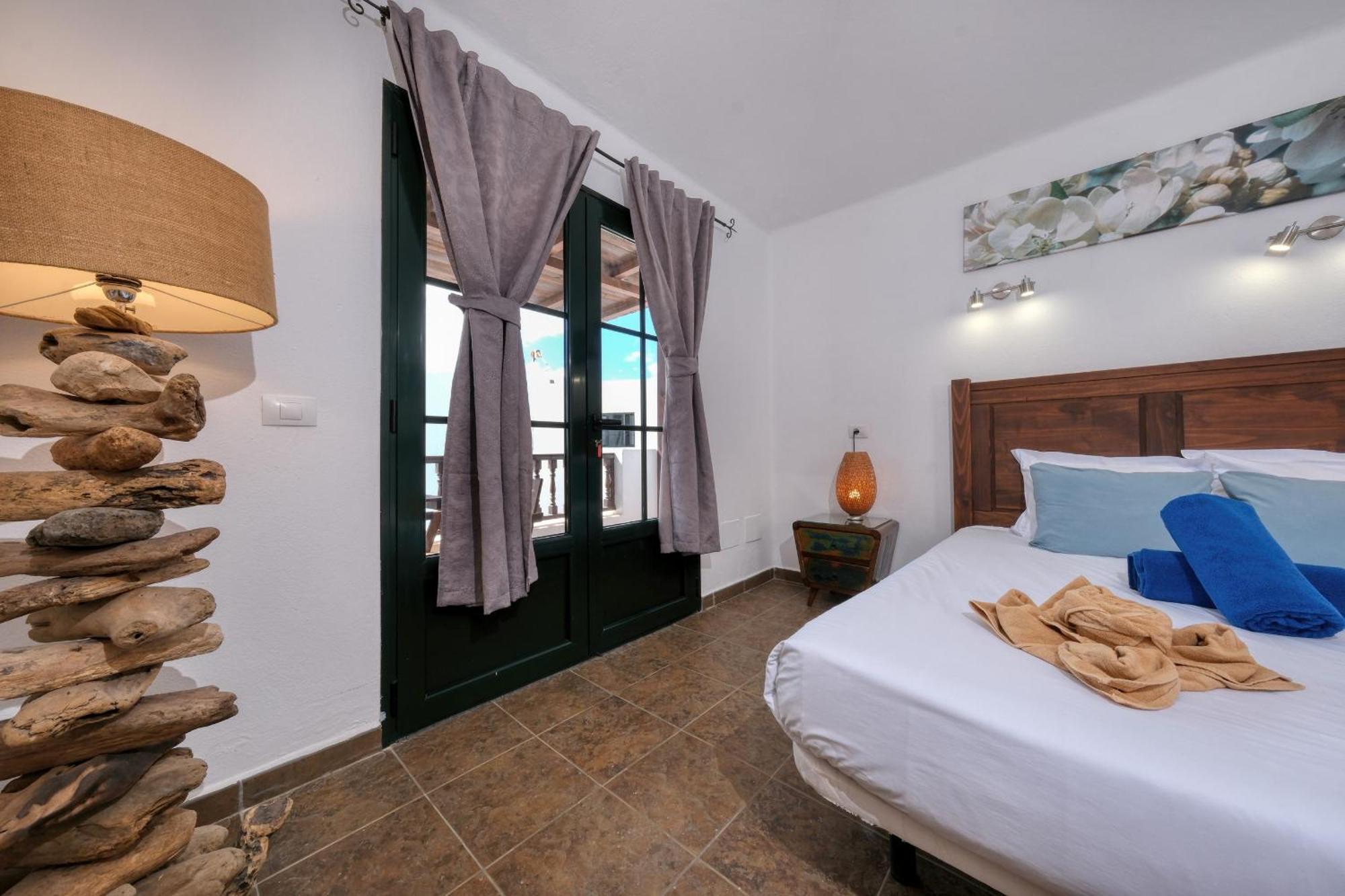 Casa Hibiscus - Shared Pool - Close To Seafront Promenade Punta Mujeres Екстер'єр фото
