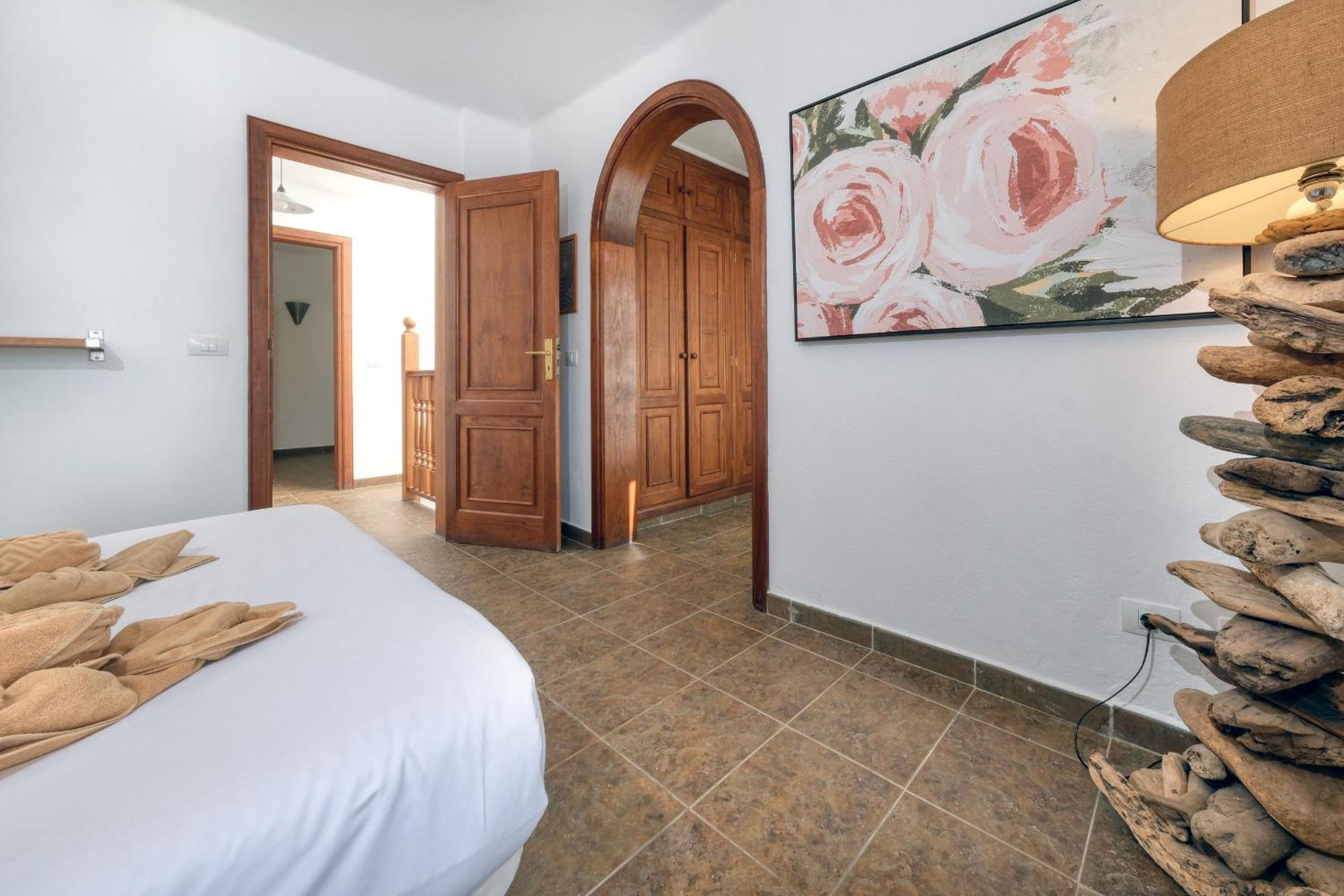 Casa Hibiscus - Shared Pool - Close To Seafront Promenade Punta Mujeres Екстер'єр фото