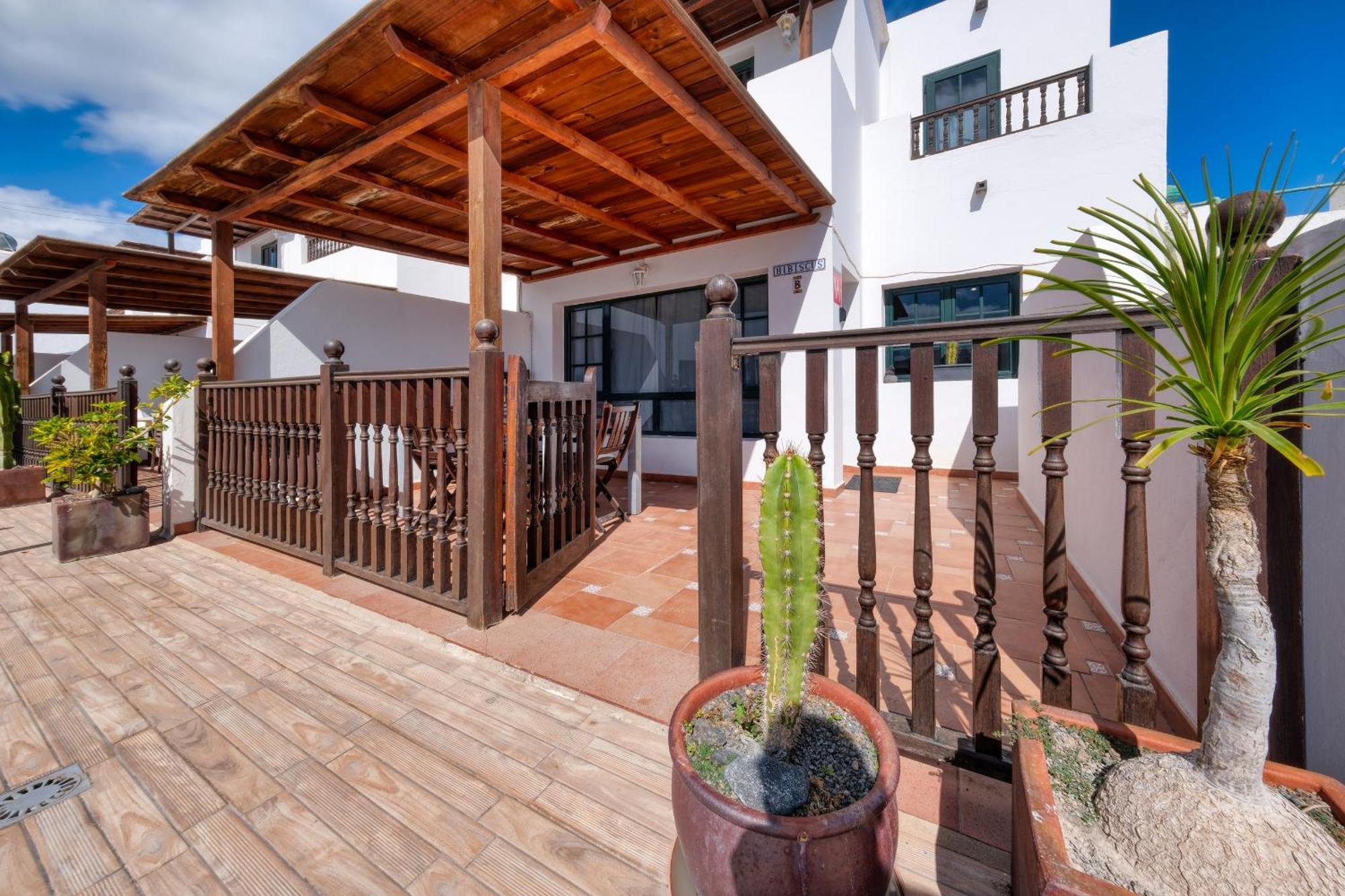 Casa Hibiscus - Shared Pool - Close To Seafront Promenade Punta Mujeres Екстер'єр фото